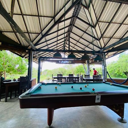 Yala Ying Yang Hostel & Camping Exteriér fotografie
