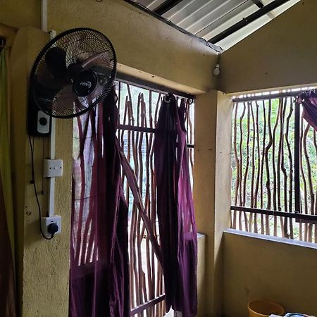Yala Ying Yang Hostel & Camping Exteriér fotografie