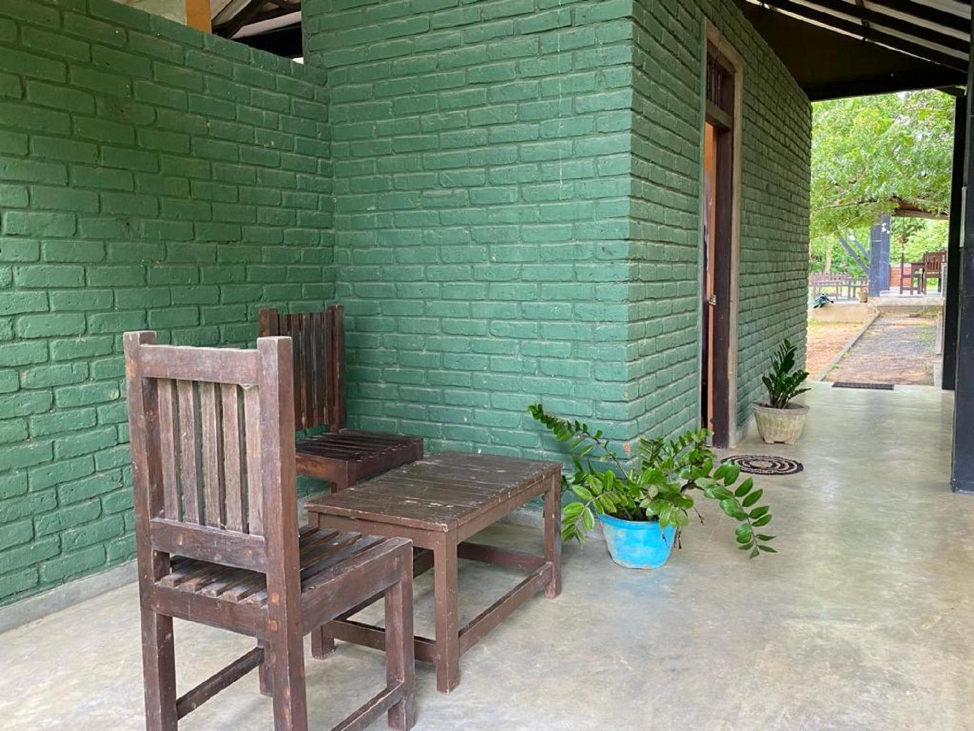 Yala Ying Yang Hostel & Camping Exteriér fotografie